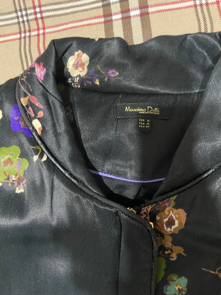 Çiçek Desenli Düğmeli Kadın Ceket - Görsel 2