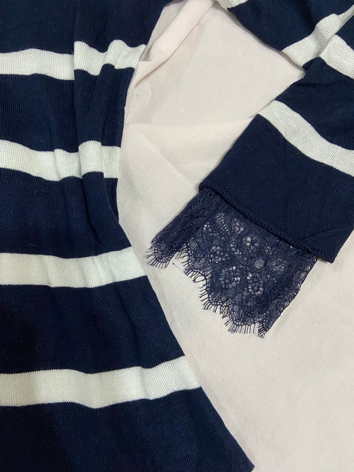 Lacivert Beyaz Çizgili Dantel Detaylı Triko - Görsel 3