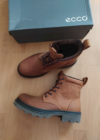 Ecco waterproof Bot