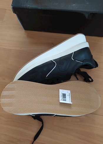 Guess Siyah Spor Ayakkabı - Görsel 5