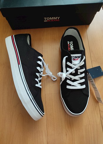 Tommy hilfiger ayakkabı - Görsel 2