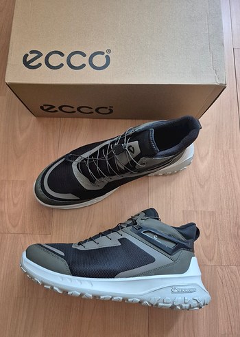 Ecco waterproof bot