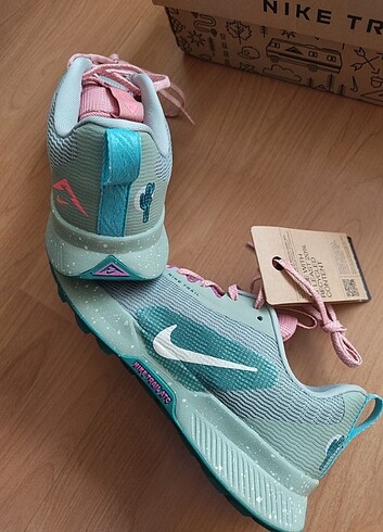 37 Beden Nike ayakkabı