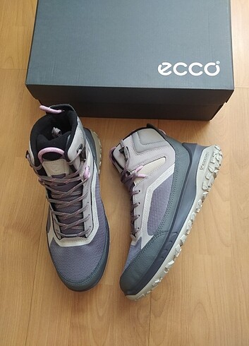 Ecco waterproof bot