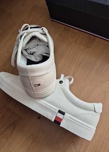 44 Beden Tommy hilfiger ayakkabı