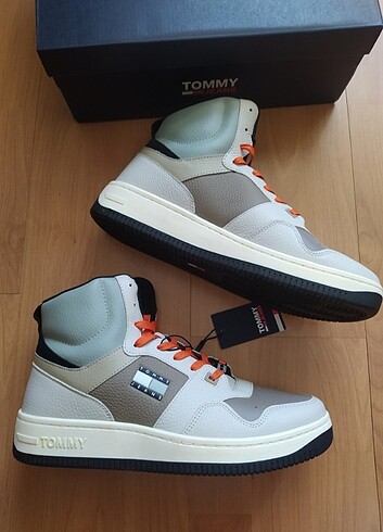 44 Beden Tommy hilfiger bot