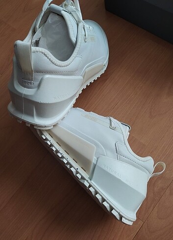 38 Beden beyaz Renk Ecco gore-tex ayakkabı