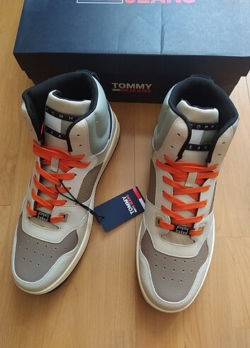 42 Beden Tommy hilfiger bot