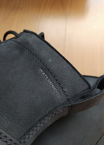 42 Beden Ecco waterproof bot