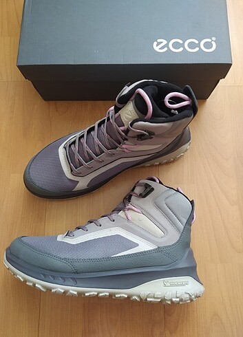 39 Beden Ecco waterproof bot
