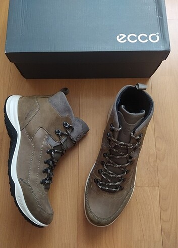 43 Beden Ecco waterproof bot