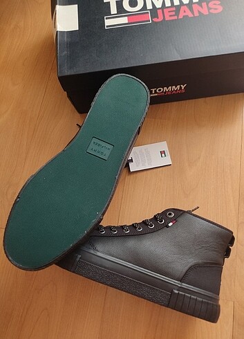 43 Beden siyah Renk Tommy hilfiger deri bot