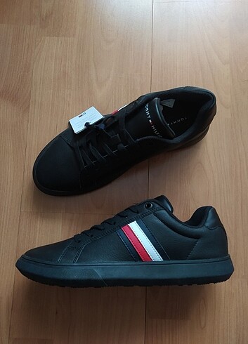 40 Beden Tommy hilfiger ayakkabı