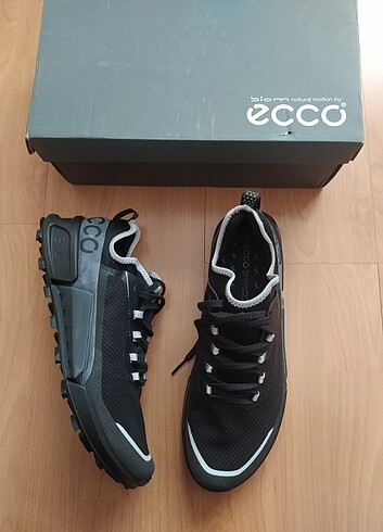 Ecco ayakkabı