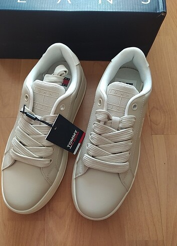 40 Beden ten rengi Renk Tommy hilfiger ayakkabı