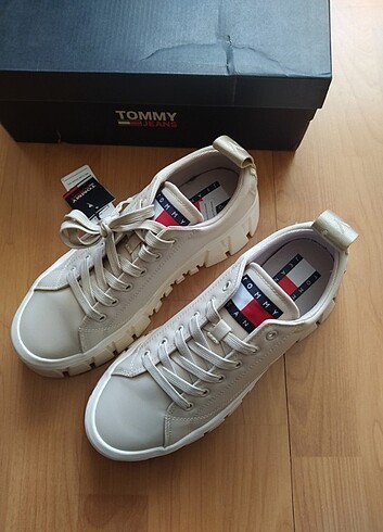 40 Beden ten rengi Renk Tommy hilfiger ayakkabı