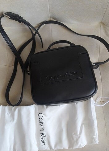 Calvin Klein çanta