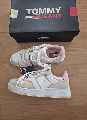Tommy hilfiger ayakkabı