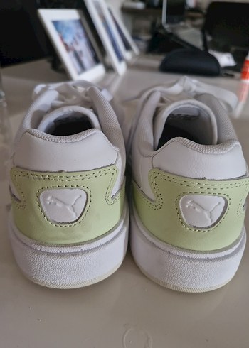 36 Beden beyaz Renk Puma Kadın Spor Ayakkabı