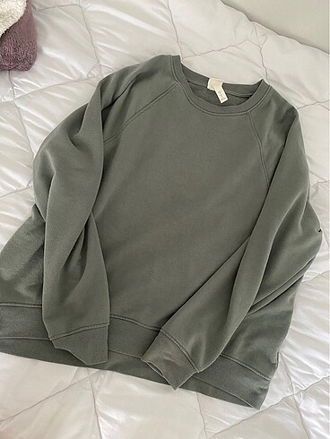 H&M sweatshirt
