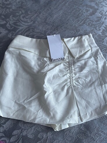 BERSHKA MİNİ ETEK