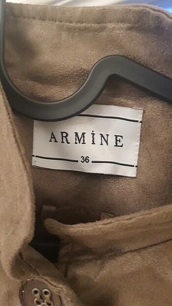 Armine Trençkot