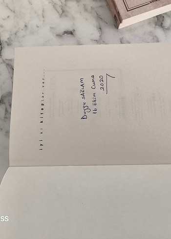Beden Nuriye Çeleğen Kitap Seti ve Hatice Kübra Tongar