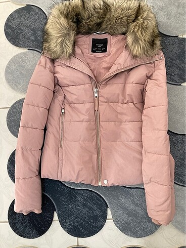 Bershka mont