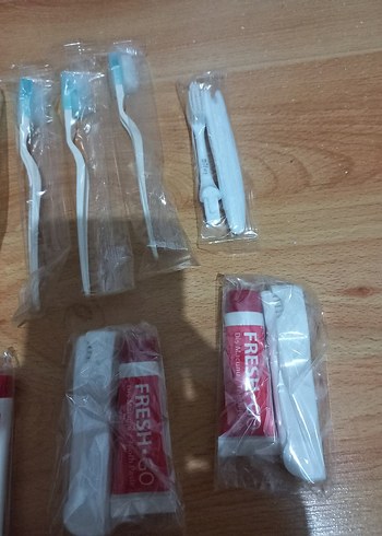 Beden Renk FRESH-GO Diş Macunu ve Fırça Seti