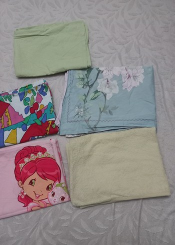 Çocuklar için renkli desenli uyku tekstilleri - Görsel 3
