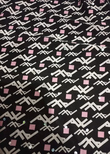 Gri Drapeli Kadın Eşarp - Görsel 2