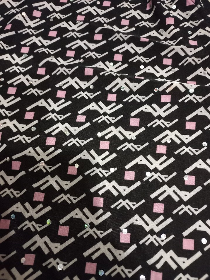 Gri Drapeli Kadın Eşarp - Görsel 2