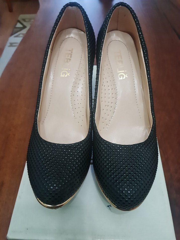 Parlak Siyah Taşlı Yüksek Topuklu Kadın Ayakkabı - Görsel 2