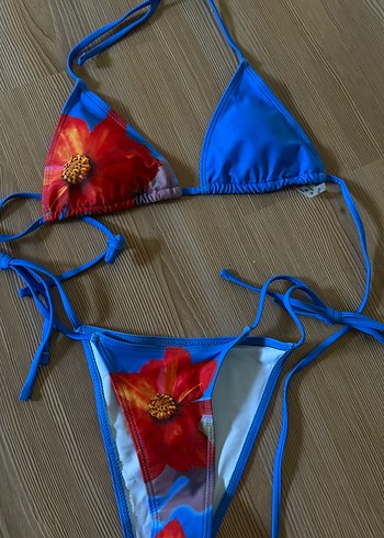 xs Beden mavi Renk Drapeli Bağcıklı Mavi çiçekli Bikini Seti