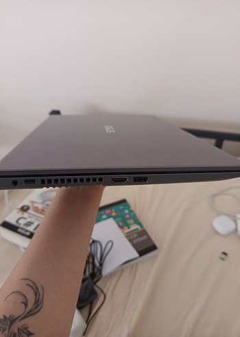 Asus i3 12 gb Ram 512 ssd wimdows home 11 laptop notebook - Görsel 3