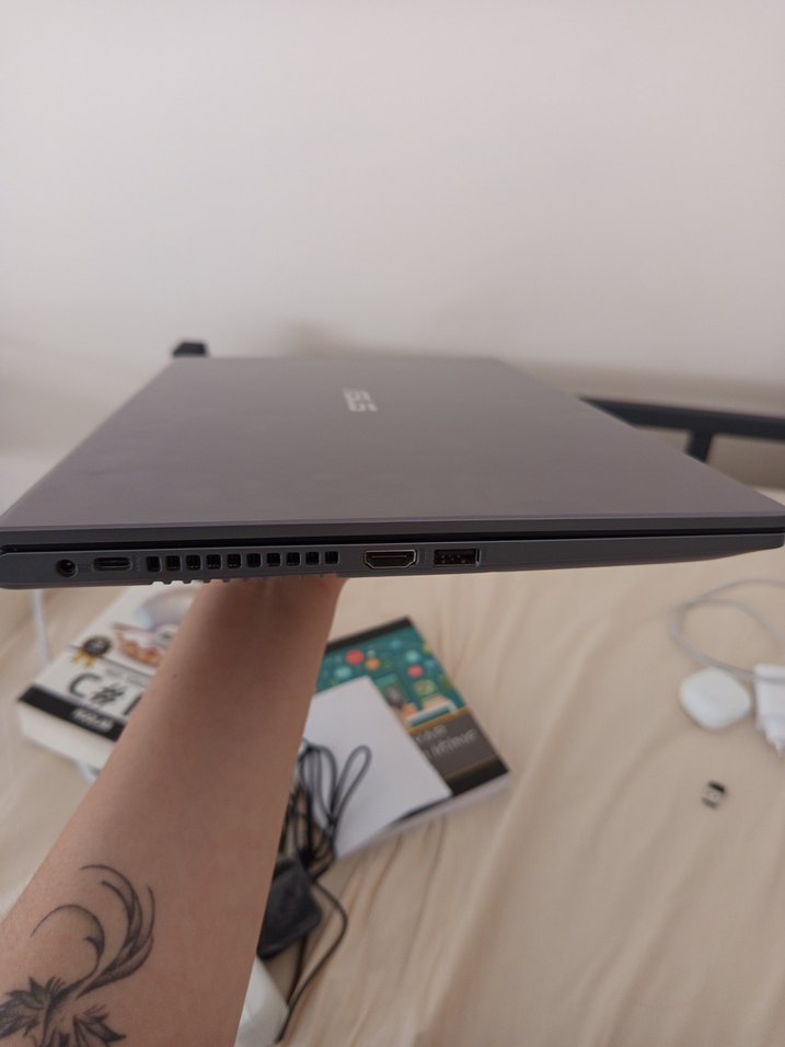 Asus i3 12 gb Ram 512 ssd wimdows home 11 laptop notebook - Görsel 3