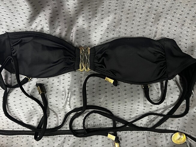 Silikonlu bikini üstü
