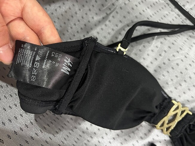 H&M Silikonlu bikini üstü