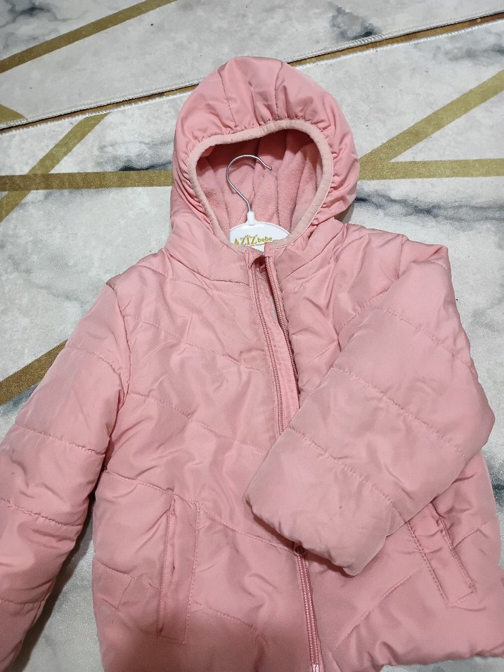 lcw şişme 24-36 ay Kız Çocuk Pembe Kapüşonlu Mont - Görsel 2