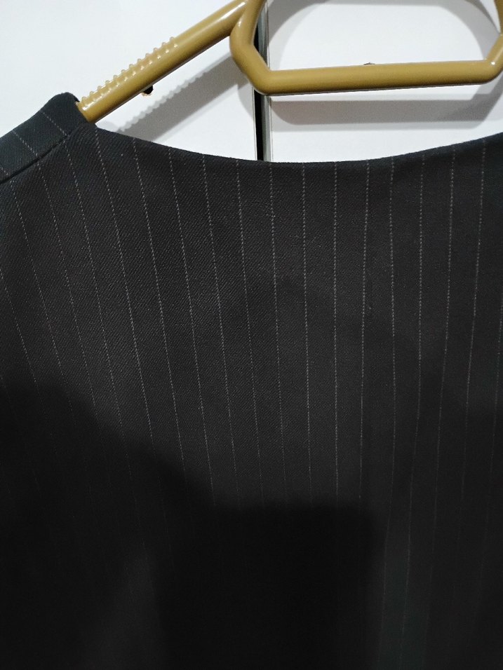 V Yaka Siyah ofis elbise midi boy - Görsel 3