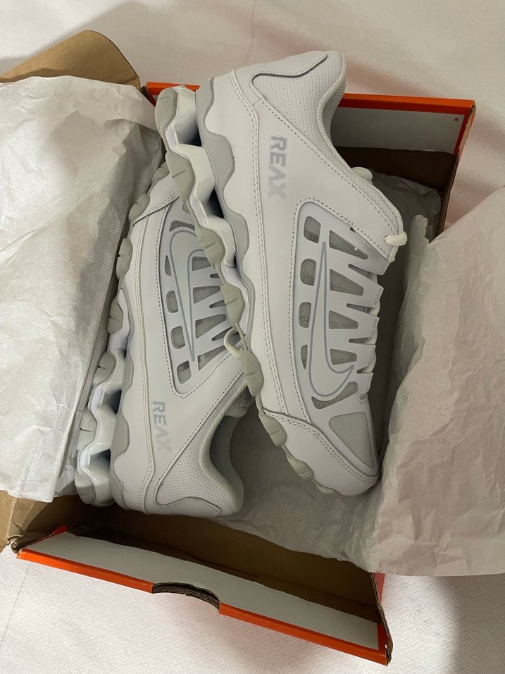 Nike orjinal sıfır 43 numara Spor Ayakkabı - Görsel 2