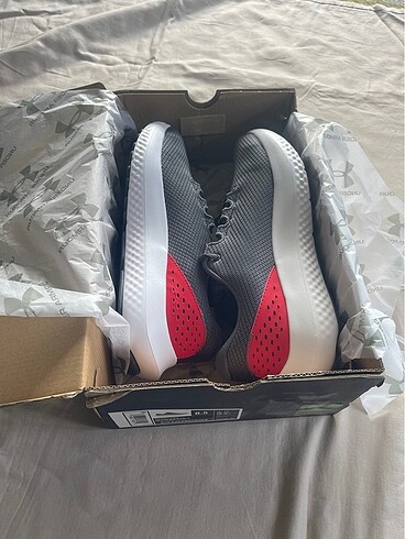 Under Armour 42 numara sıfır orjinal ayakkabı. 26,5 cm - Görsel 6