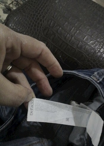 Diz Kesikli Mavi Dar Kesim Jean - Görsel 3