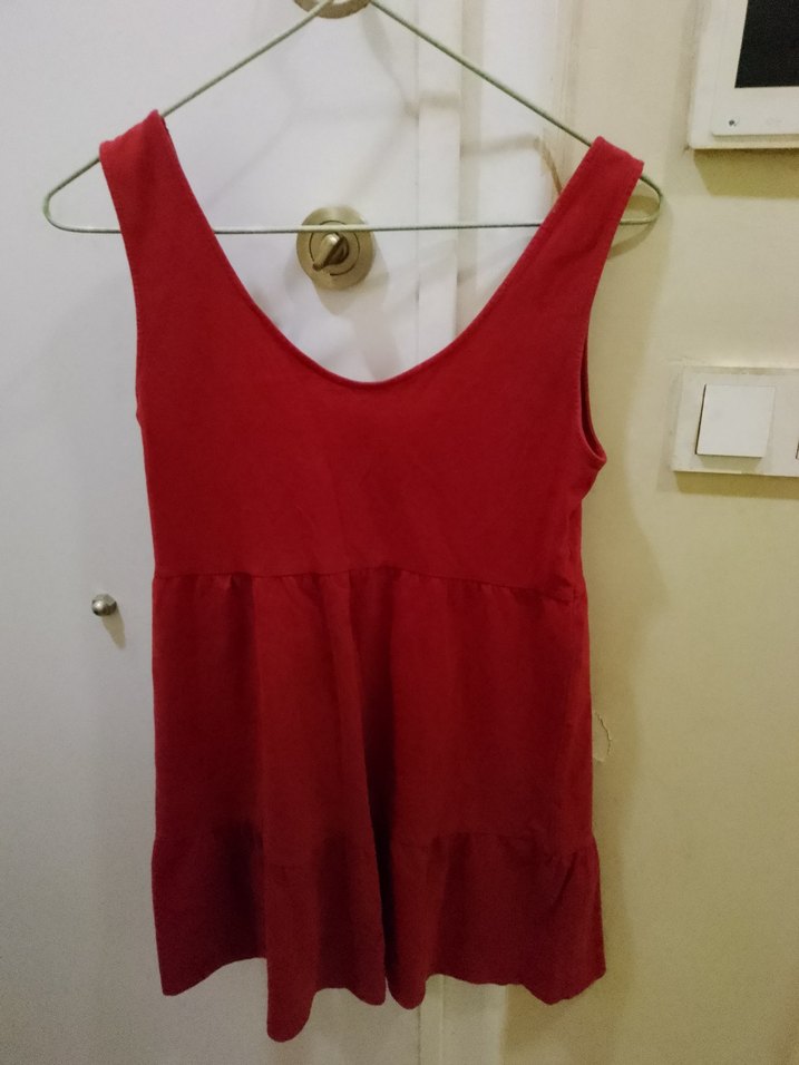 Kolsuz Kırmızı elbise - Görsel 3