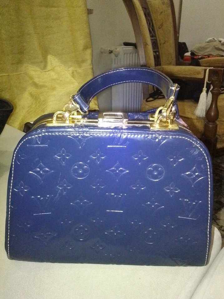 Mavi Parlak Deri Kadın Çanta - Görsel 3