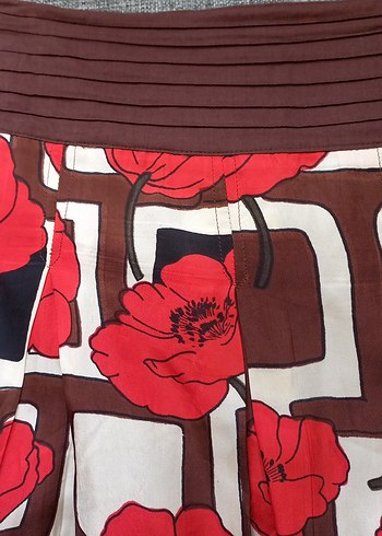 Kırmızı Desenli Pilili Midi  Etek - Görsel 5