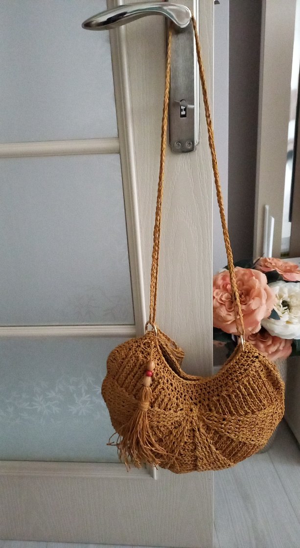 Püsküllü Bej Örgü Kadın Çanta - Görsel 2