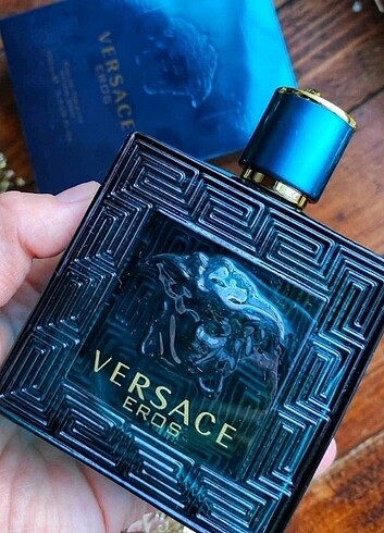 Versace eross