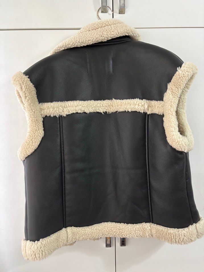 Bershka Kürklü Deri Kadın Yelek - Görsel 3