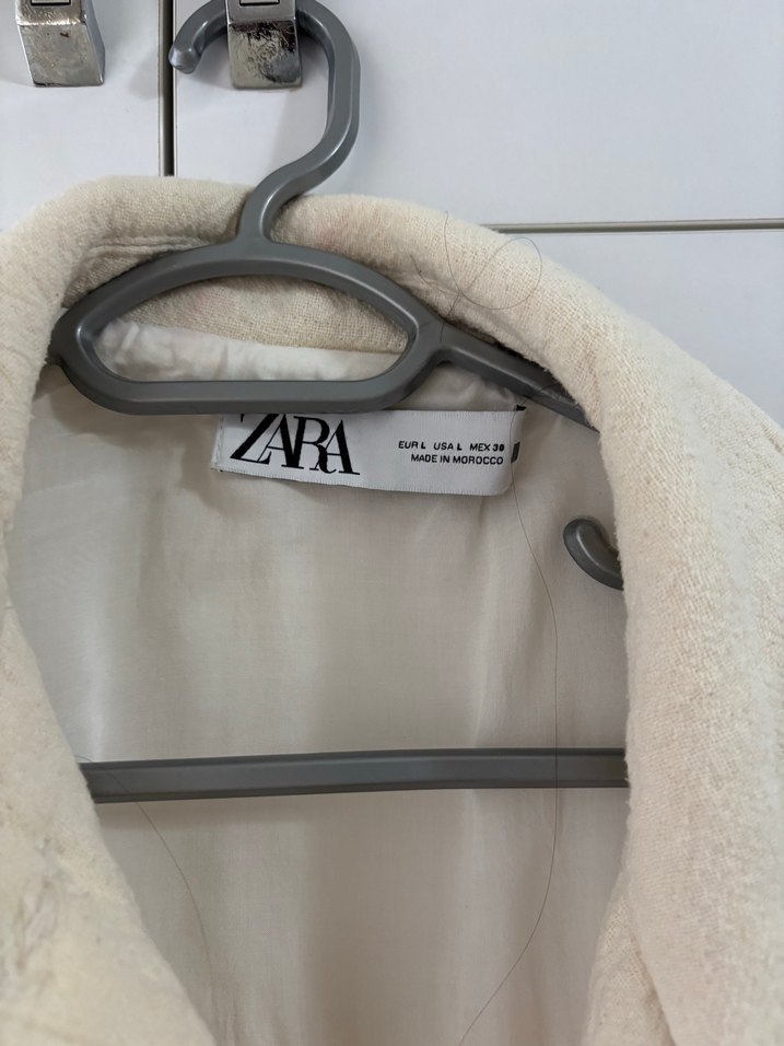 Zara gold düğmeli kapitone ceket - Görsel 4
